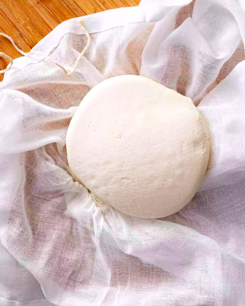 Безмолочный сыр из миндаля - пошагово