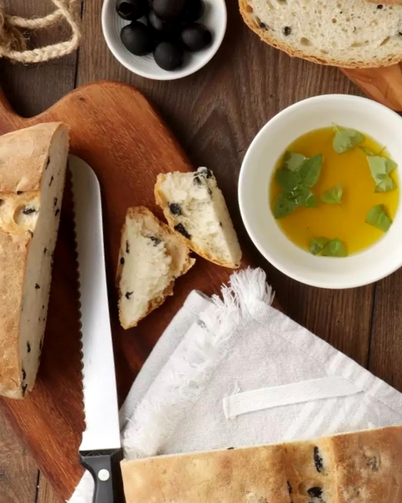 Домашний хлеб с маслинами - пошаговый рецепт