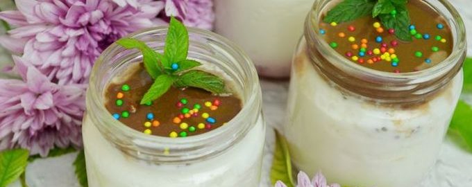 Домашний йогурт с вишней