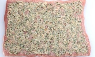 Подготовьте вырезку для фаршированного рулета