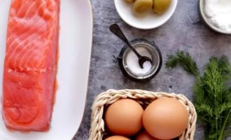 Фаршированные яйца с красной рыбой - ингредиенты