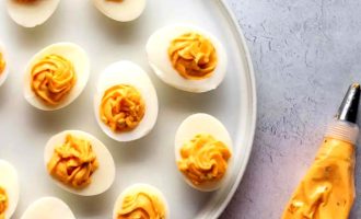 Рецепт фаршированных яиц с пряностями