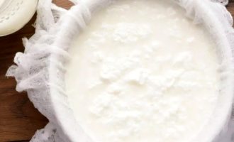 Домашний сыр с йогуртом и сметаной - рецепт