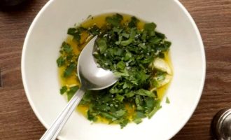 Греческий салат на шпажках - соус
