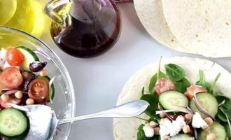 Рецепт греческого салата в лаваше