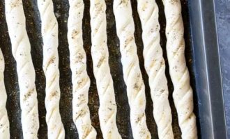 Рецепт домашних хлебных палочек