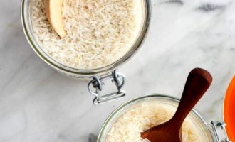 Как сварить рис в кастрюле на воде