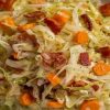 Капуста тушеная с беконом, луком и морковью