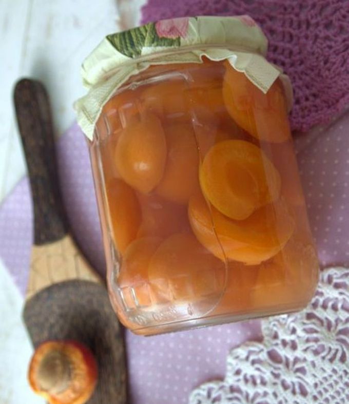 Консервированные половинки абрикосов в сиропе на зиму