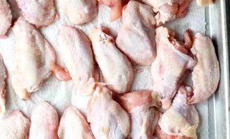 Как приготовить куриные крылышки во фритюрнице