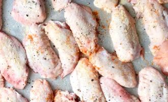 Как готовить куриные крылышки во фритюрнице