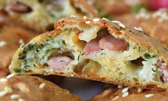 Лепешки с сыром и ветчиной