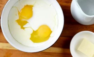 Как сделать яичницу на молоке