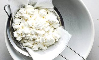 Как сделать начинку для вареников из сыра и зелени