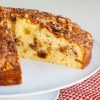 Пирог с грецкими орехами и корицей