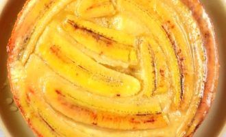 Простой рецепт вкусного бананового торта