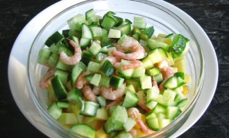 Салат Оливье с креветками