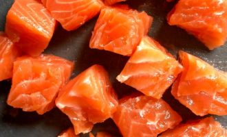 Как приготовить шубу с лососем