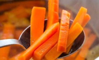 Сколько нужно варить морковь в кастрюле