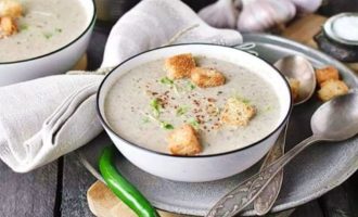 Суп-пюре из грибов с зеленью