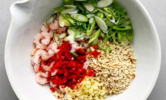 Тайский салат с креветкой - пошаговый рецепт
