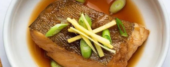 Тушеная рыба по-японски в соусе