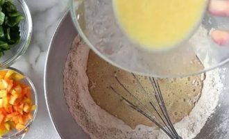 Вафли с овощами со сметаной/кленовым сиропом