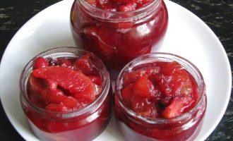 Яблочное варенье дольками с кизилом