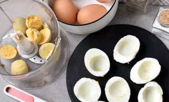 Как готовить фаршированные яйца с тыквенным пюре